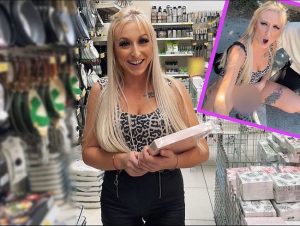 Taiga_LaLoca Porno Video: SELFPEE EXTREM PUBLIC
